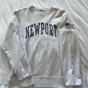 brandy melville newport crew neck